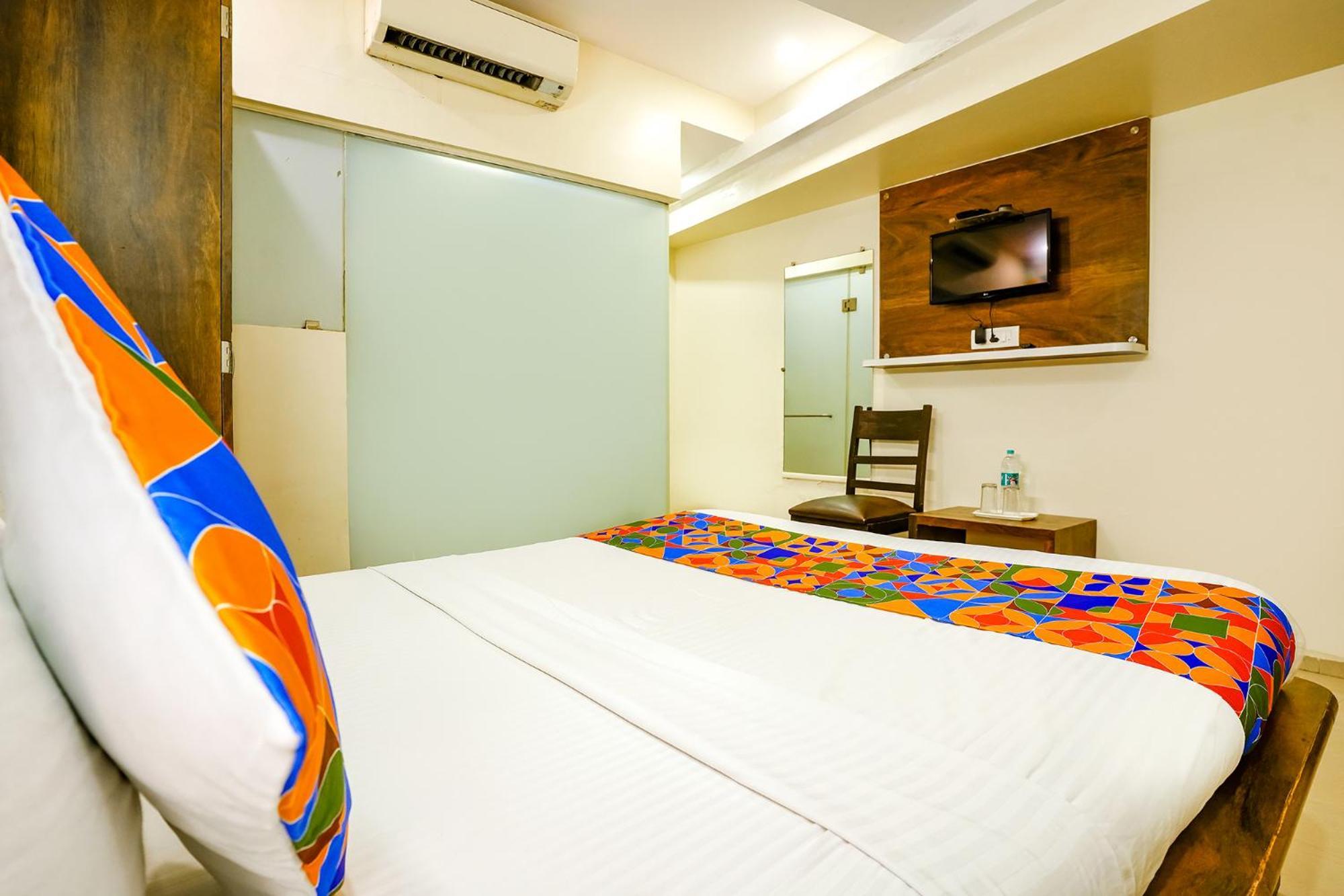 Hotel Naivedhya By Kwality Inn Thane Buitenkant foto
