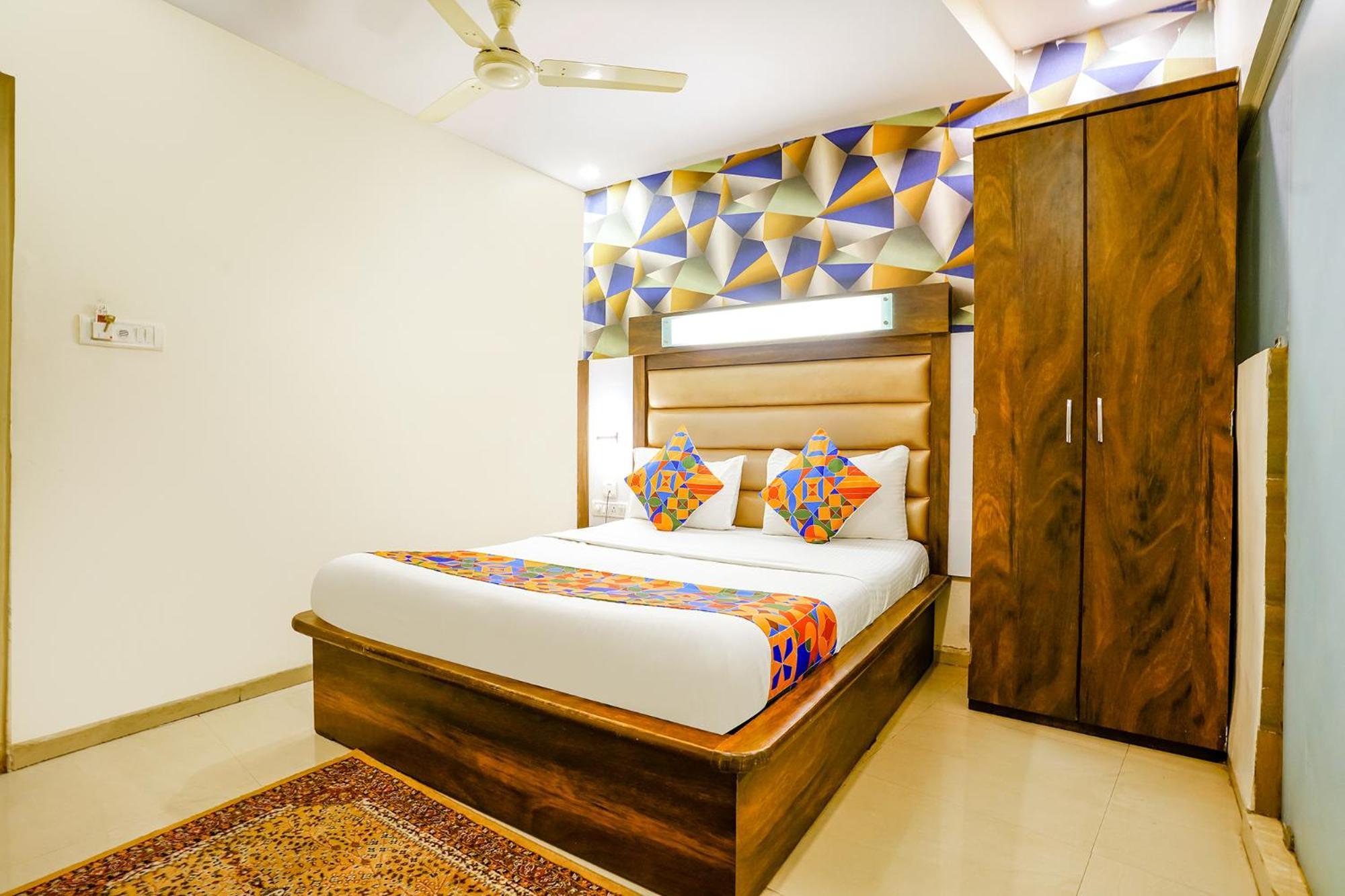 Hotel Naivedhya By Kwality Inn Thane Buitenkant foto