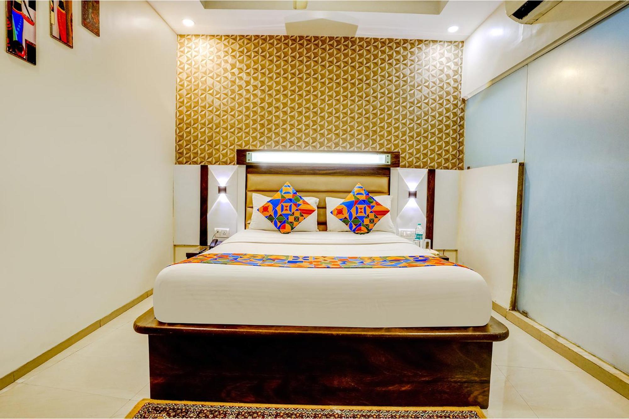Hotel Naivedhya By Kwality Inn Thane Buitenkant foto