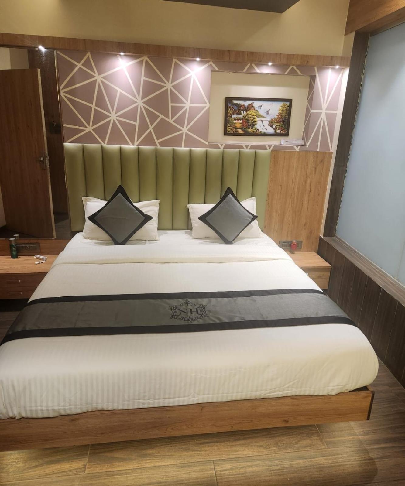 Hotel Naivedhya By Kwality Inn Thane Buitenkant foto
