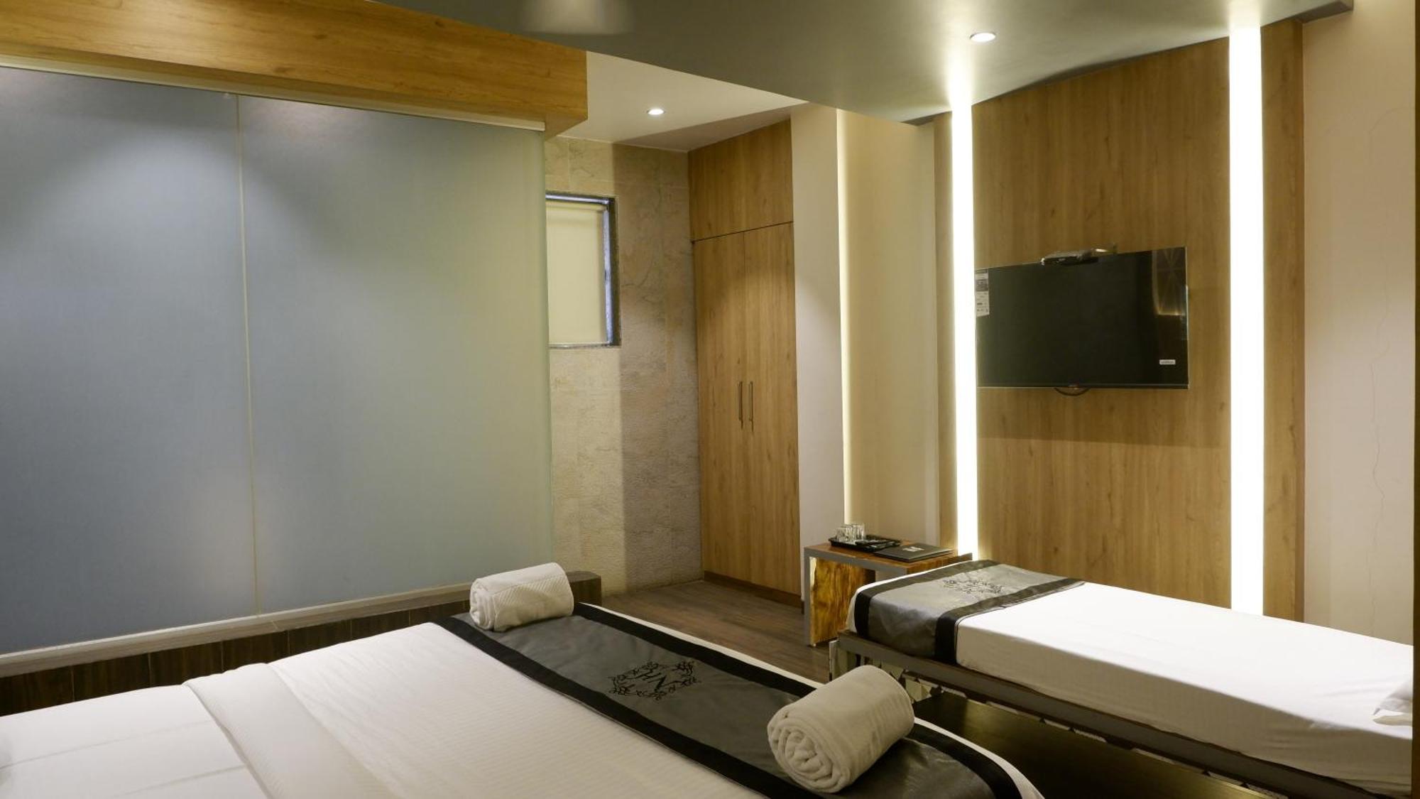 Hotel Naivedhya By Kwality Inn Thane Buitenkant foto